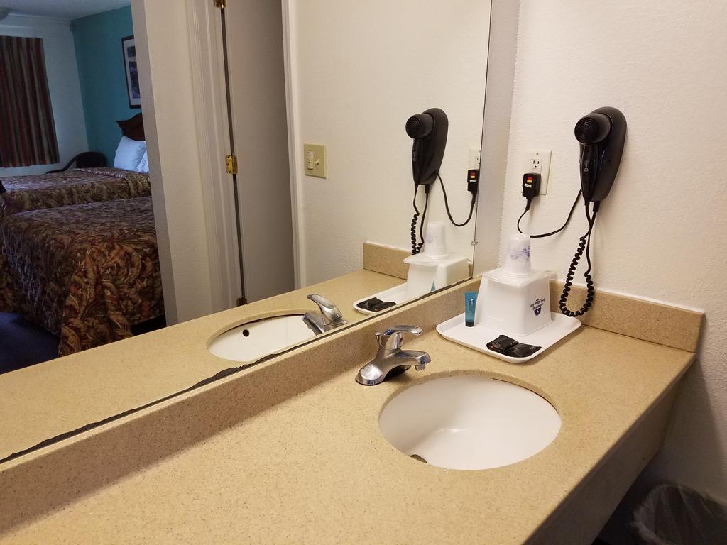 Indy Southwestern Inn-South 인디애나폴리스 외부 사진