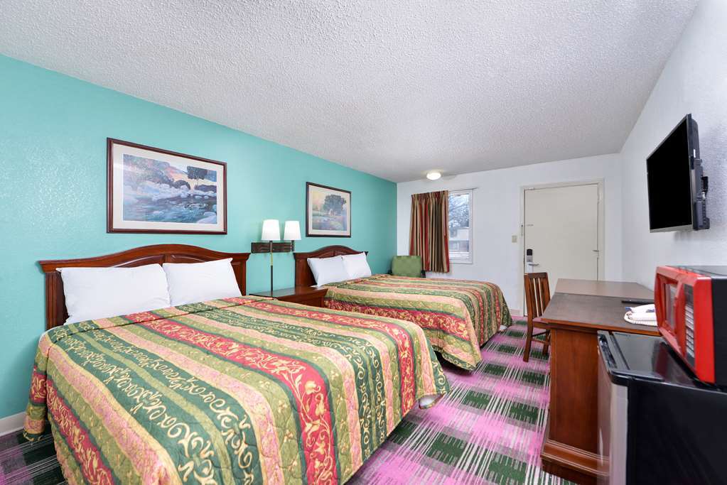 Indy Southwestern Inn-South 인디애나폴리스 객실 사진